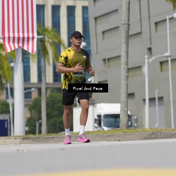 Runner Photo 6545485