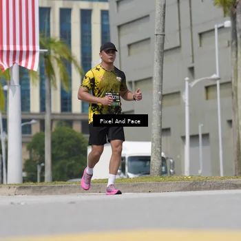 Runner Photo 6545503
