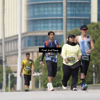 Runner Photo 6545653