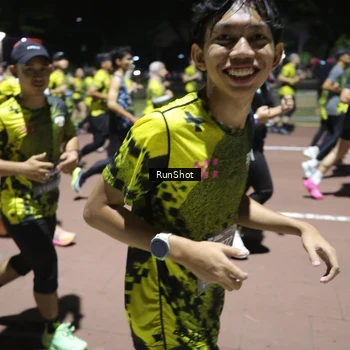 Runner Photo 6545656