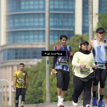 Runner Photo 6545671