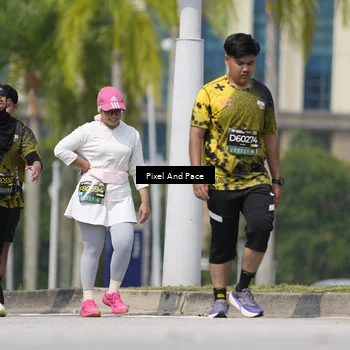 Runner Photo 6545673