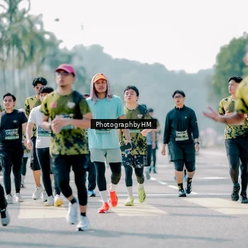 Runner Photo 6545687