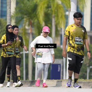 Runner Photo 6545694