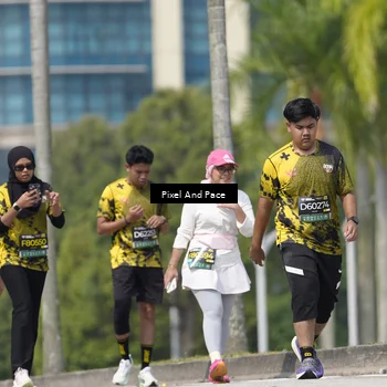 Runner Photo 6545702