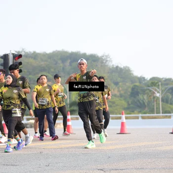Runner Photo 6545723