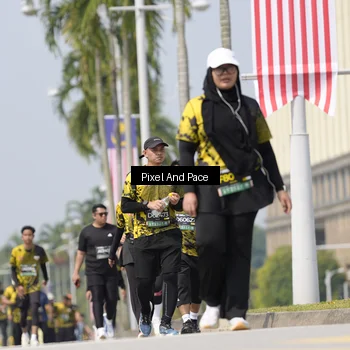 Runner Photo 6545848