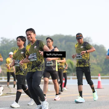 Runner Photo 6545876