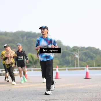 Runner Photo 6545900