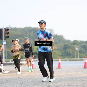Runner Photo 6545940