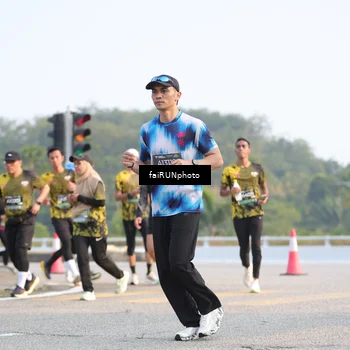 Runner Photo 6545942