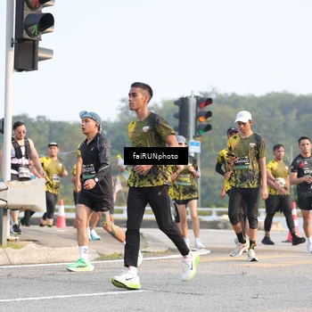 Runner Photo 6545972