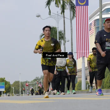 Runner Photo 6545992