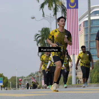 Runner Photo 6545994