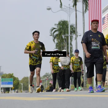 Runner Photo 6546003
