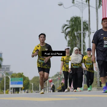Runner Photo 6546017