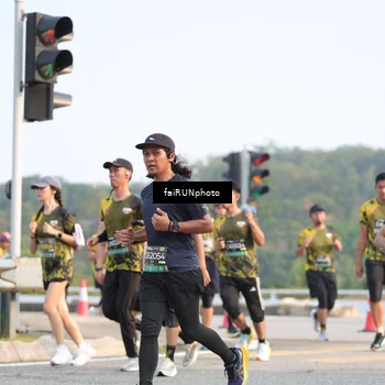 Runner Photo 6546036