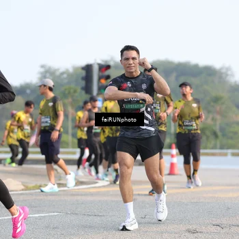 Runner Photo 6546086