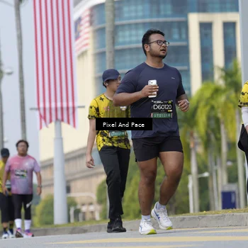 Runner Photo 6546246