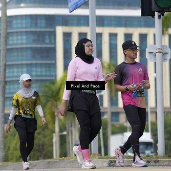 Runner Photo 6546275