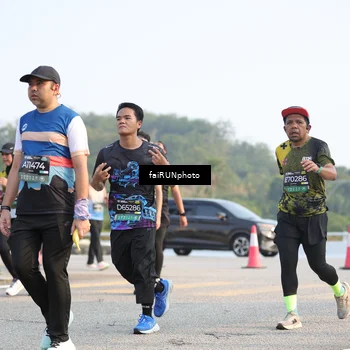 Runner Photo 6546285