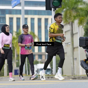 Runner Photo 6546288