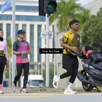 Runner Photo 6546291