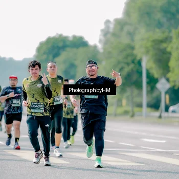 Runner Photo 6546315