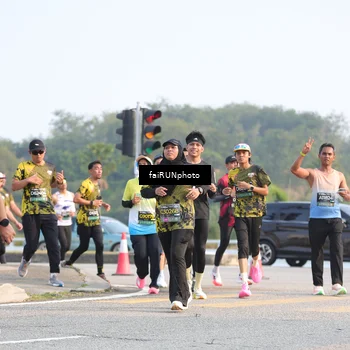 Runner Photo 6546319