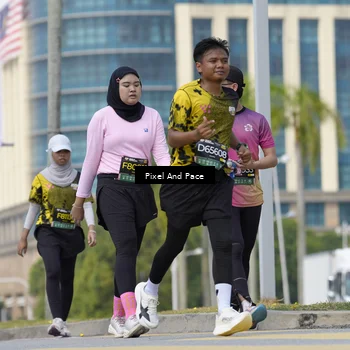 Runner Photo 6546323