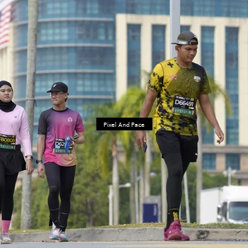 Runner Photo 6546341