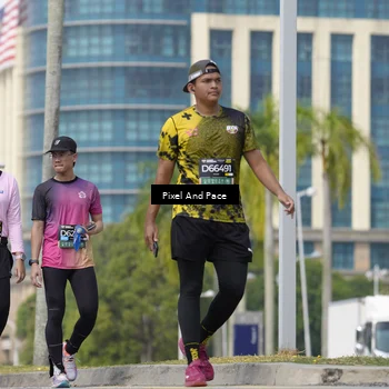 Runner Photo 6546360