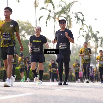 Runner Photo 6546371