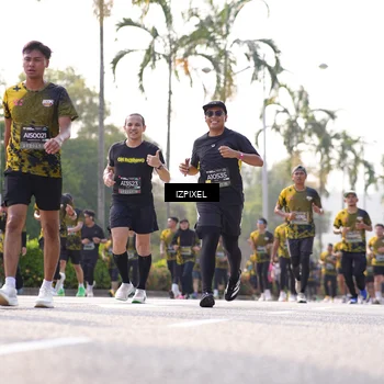 Runner Photo 6546372