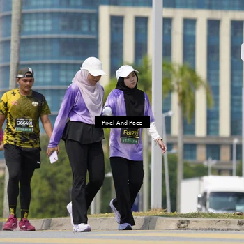 Runner Photo 6546380