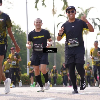 Runner Photo 6546396