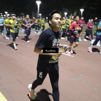 Runner Photo 6546402