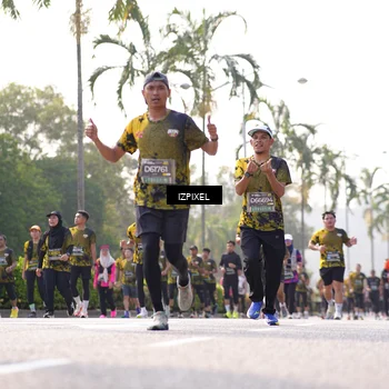 Runner Photo 6546406