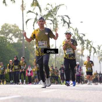 Runner Photo 6546412