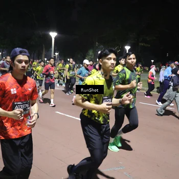 Runner Photo 6546424