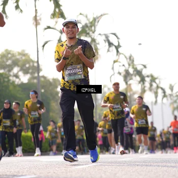 Runner Photo 6546445