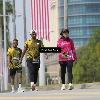 Runner Photo 6546453