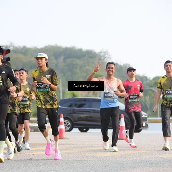 Runner Photo 6546460