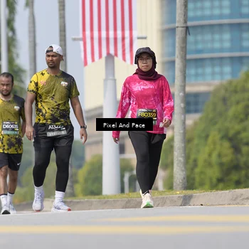 Runner Photo 6546470