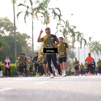 Runner Photo 6546478
