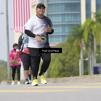 Runner Photo 6546523