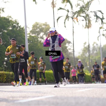 Runner Photo 6546528