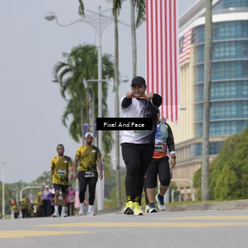 Runner Photo 6546542