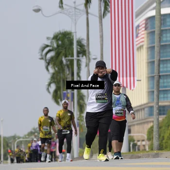 Runner Photo 6546552