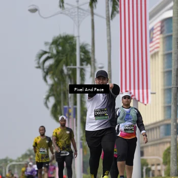 Runner Photo 6546560